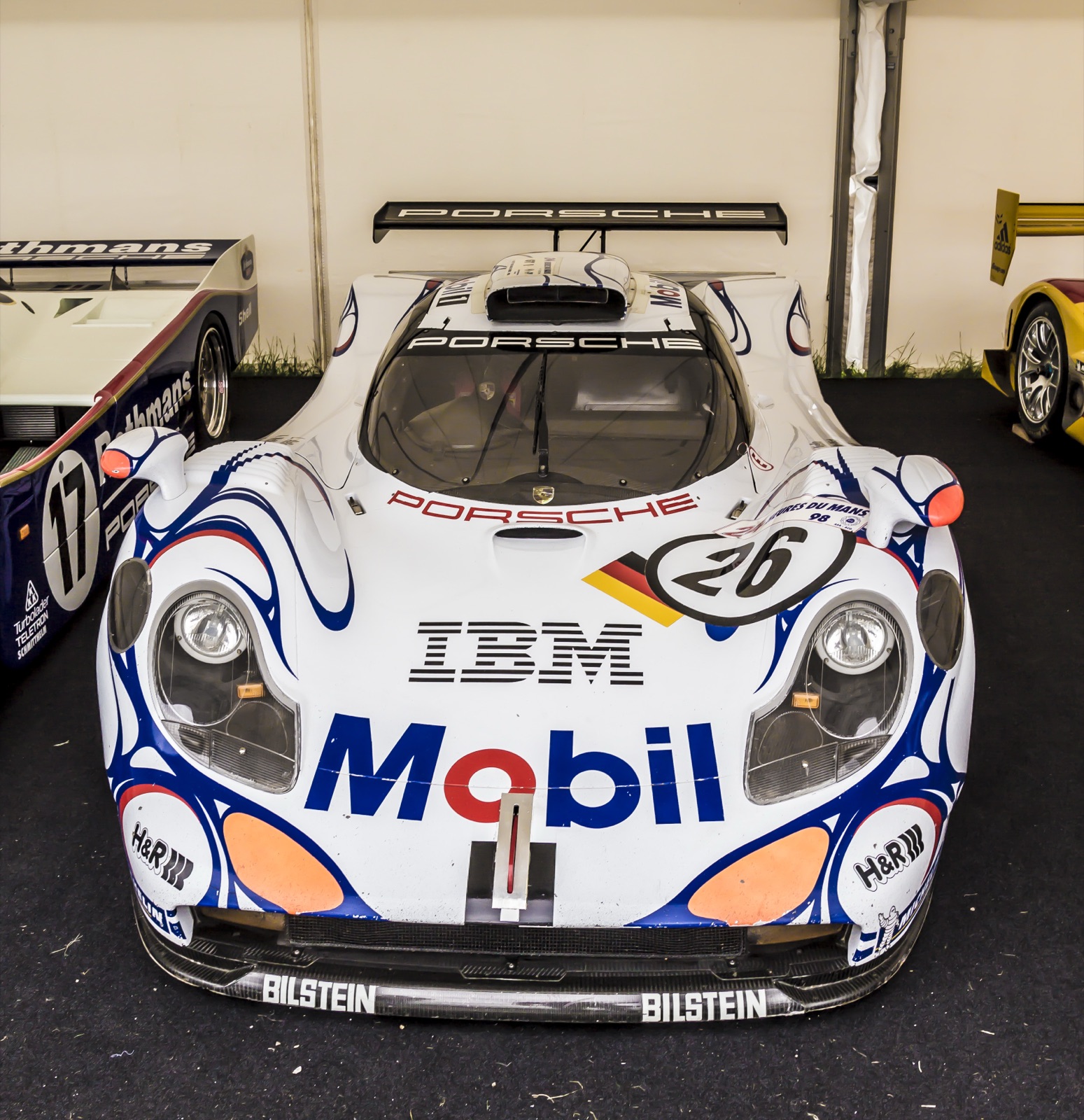 Porsche 911 GT1-98 in the white-and-blue Mobil 1 livery